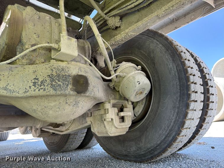 image for item DN6645 2006 Mack Granite CV713 ready mix truck