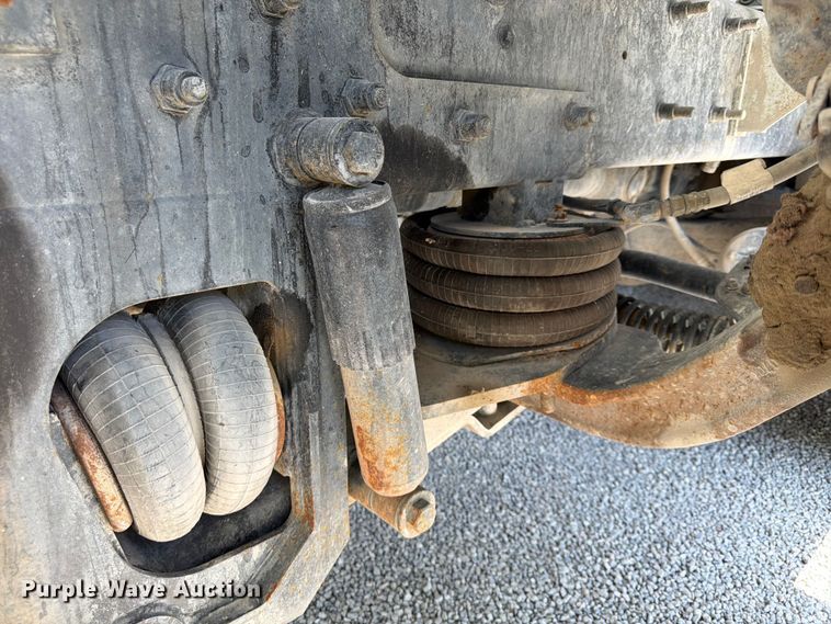 image for item DN6645 2006 Mack Granite CV713 ready mix truck