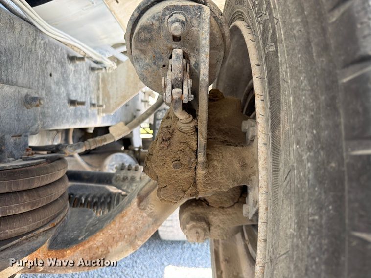 image for item DN6645 2006 Mack Granite CV713 ready mix truck