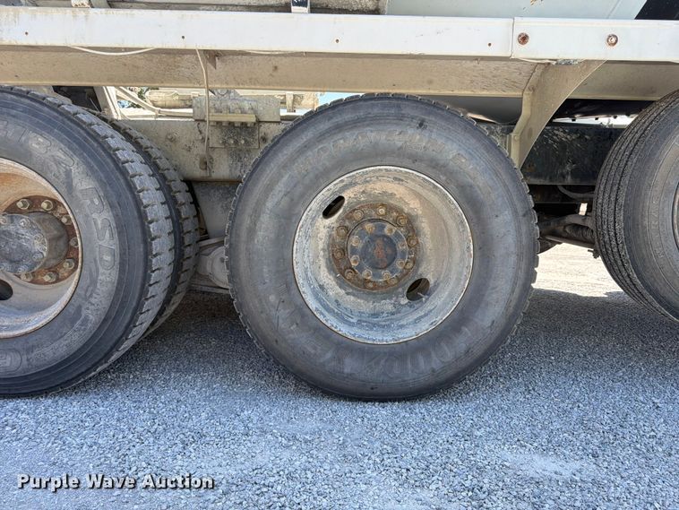 image for item DN6645 2006 Mack Granite CV713 ready mix truck