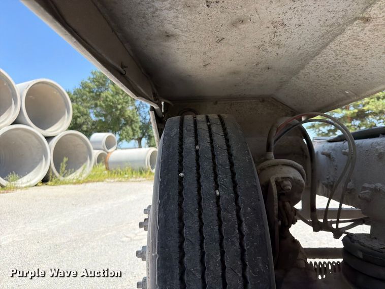 image for item DN6645 2006 Mack Granite CV713 ready mix truck