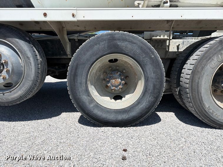 image for item DN6645 2006 Mack Granite CV713 ready mix truck