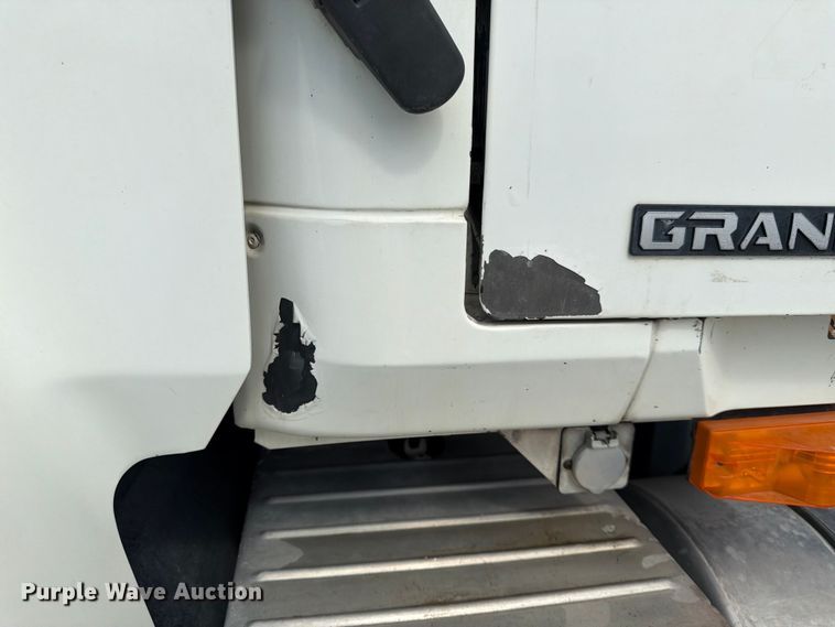 image for item DN6646 2004 Mack CV713 ready mix truck