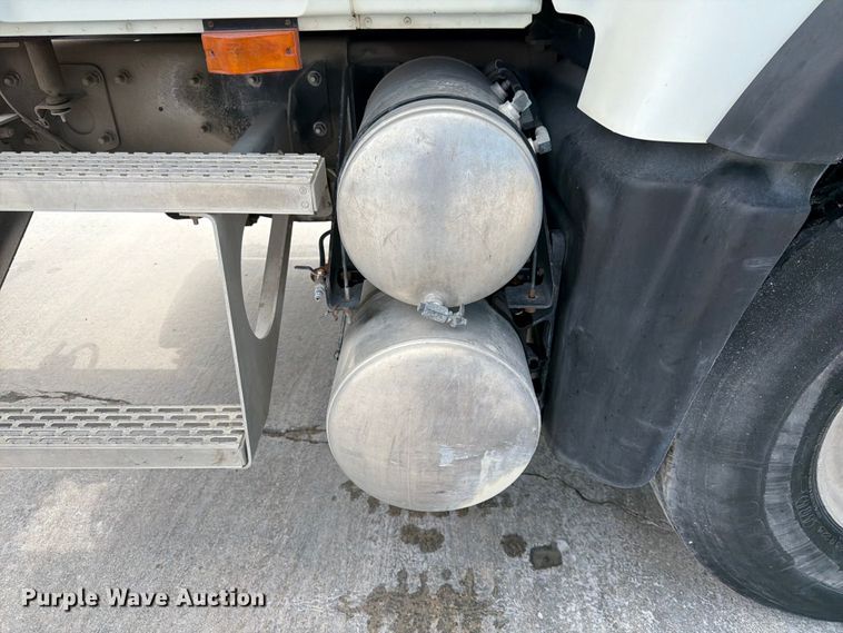 image for item DN6646 2004 Mack CV713 ready mix truck