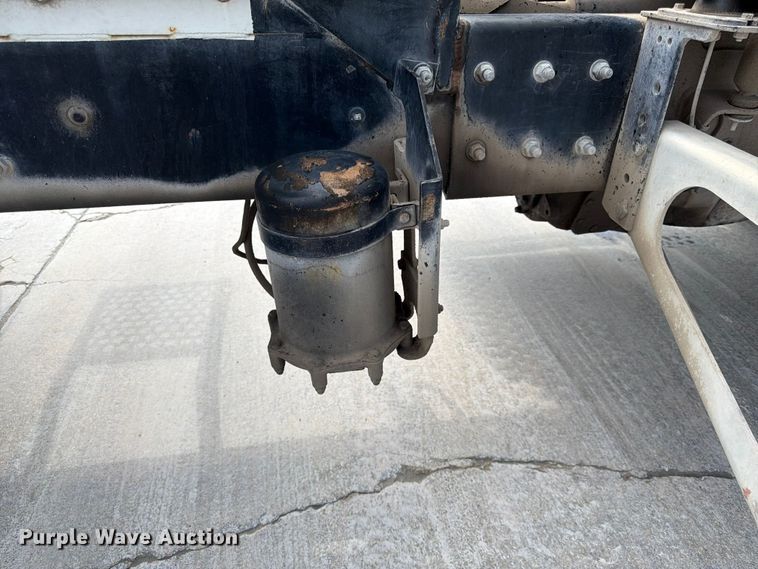 image for item DN6646 2004 Mack CV713 ready mix truck