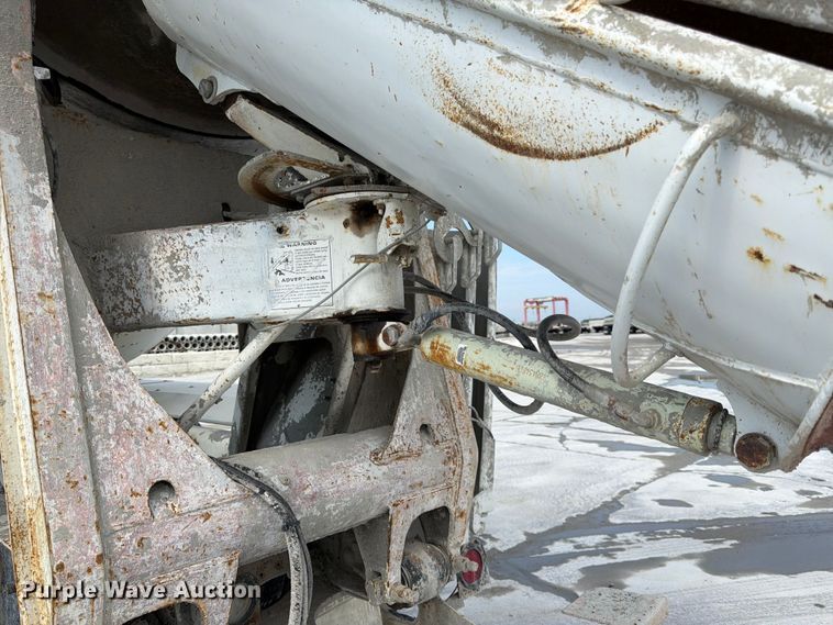 image for item DN6646 2004 Mack CV713 ready mix truck