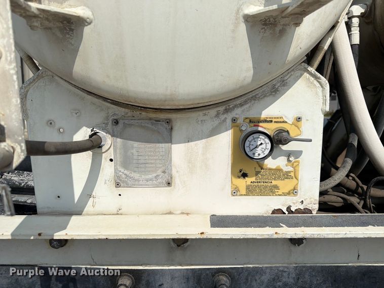 image for item DN6646 2004 Mack CV713 ready mix truck