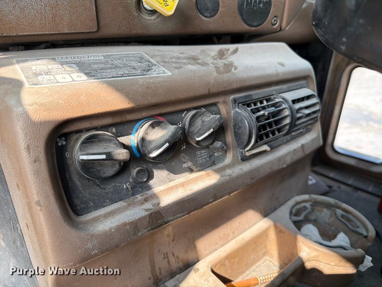 image for item DN6646 2004 Mack CV713 ready mix truck