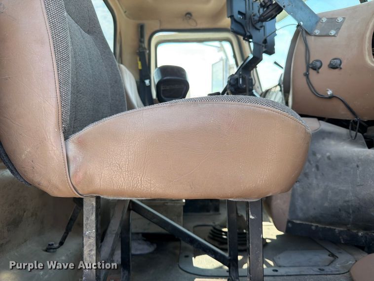 image for item DN6646 2004 Mack CV713 ready mix truck