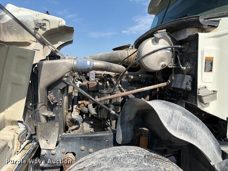 image for item DN6646 2004 Mack CV713 ready mix truck