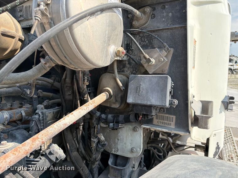 image for item DN6646 2004 Mack CV713 ready mix truck