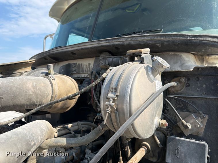 image for item DN6646 2004 Mack CV713 ready mix truck