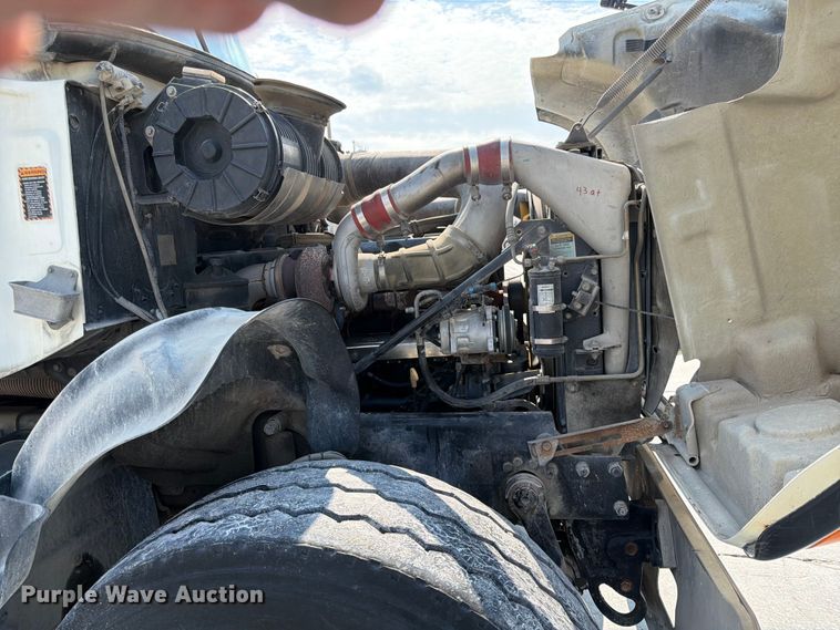 image for item DN6646 2004 Mack CV713 ready mix truck