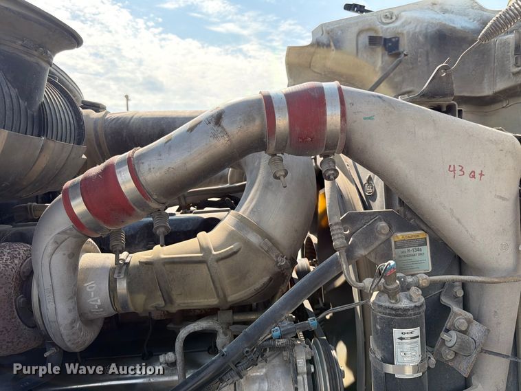 image for item DN6646 2004 Mack CV713 ready mix truck