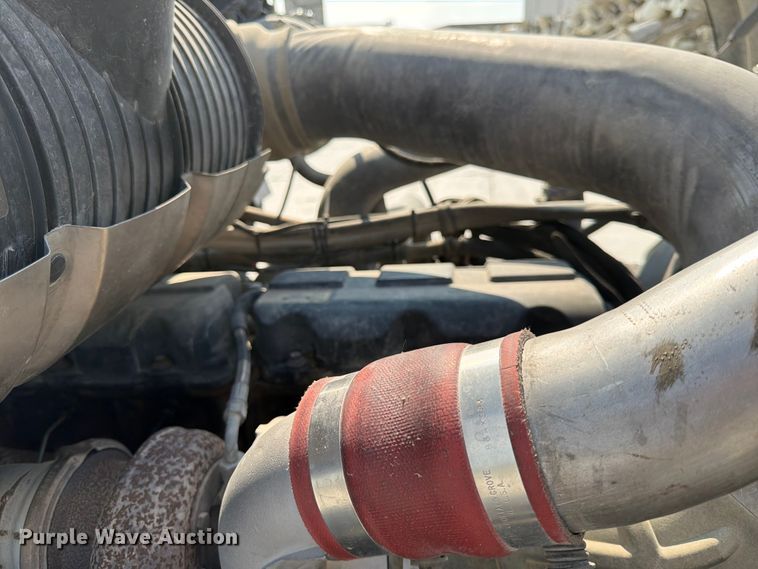 image for item DN6646 2004 Mack CV713 ready mix truck