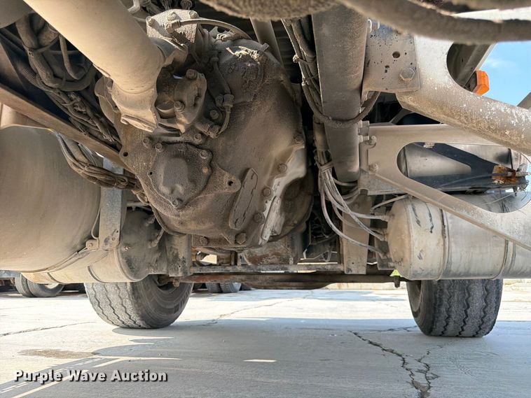 image for item DN6646 2004 Mack CV713 ready mix truck