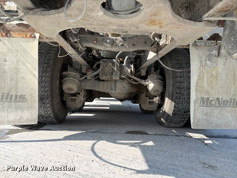 image for item DN6646 2004 Mack CV713 ready mix truck