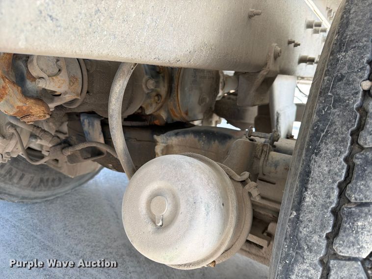 image for item DN6646 2004 Mack CV713 ready mix truck