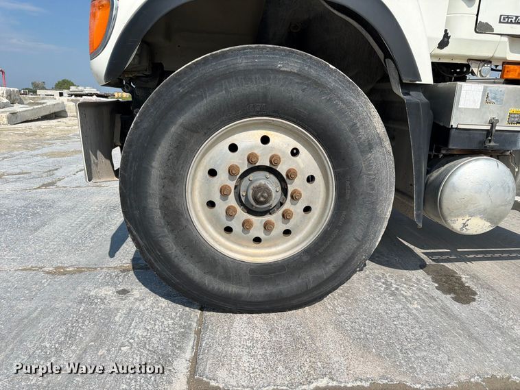 image for item DN6646 2004 Mack CV713 ready mix truck
