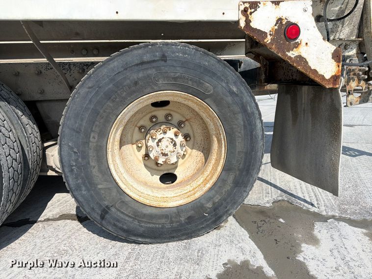 image for item DN6646 2004 Mack CV713 ready mix truck