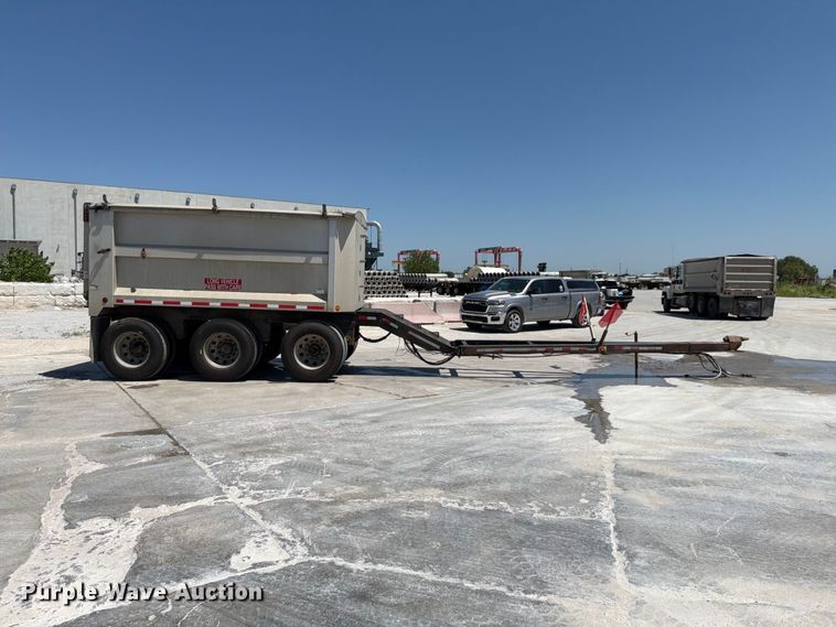 image for item DN6647 2013 Cornhusker 800 800R-8212-844 end dump pup trailer