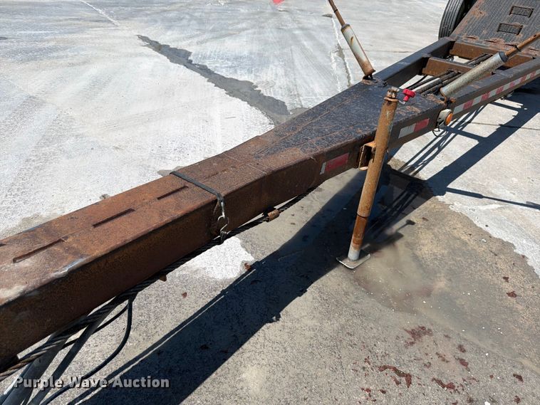image for item DN6647 2013 Cornhusker 800 800R-8212-844 end dump pup trailer
