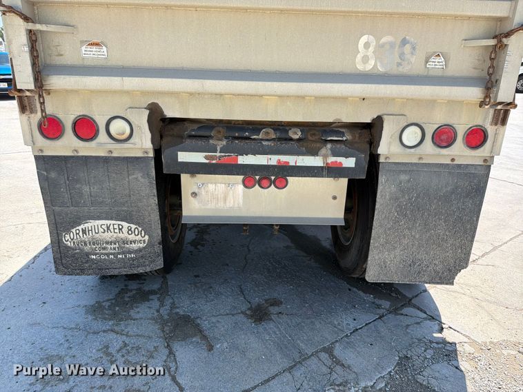 image for item DN6647 2013 Cornhusker 800 800R-8212-844 end dump pup trailer