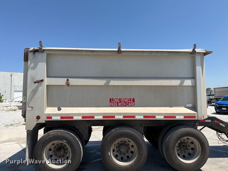 image for item DN6647 2013 Cornhusker 800 800R-8212-844 end dump pup trailer