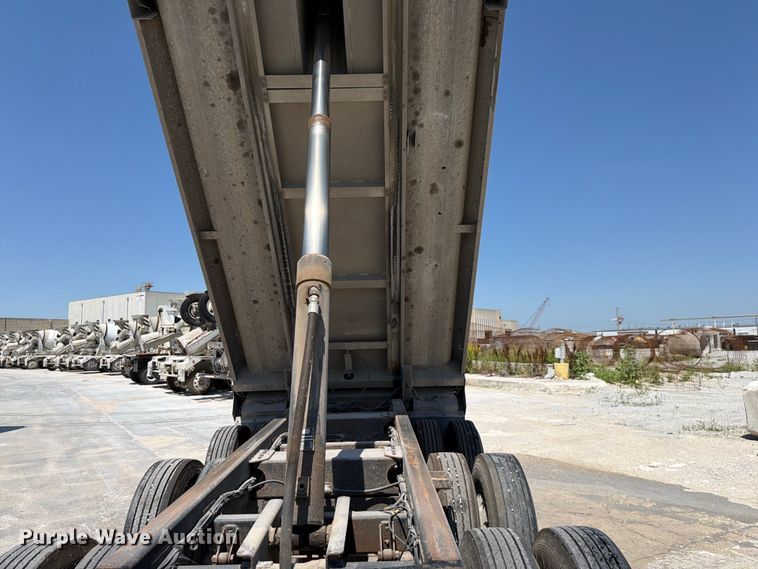 image for item DN6647 2013 Cornhusker 800 800R-8212-844 end dump pup trailer