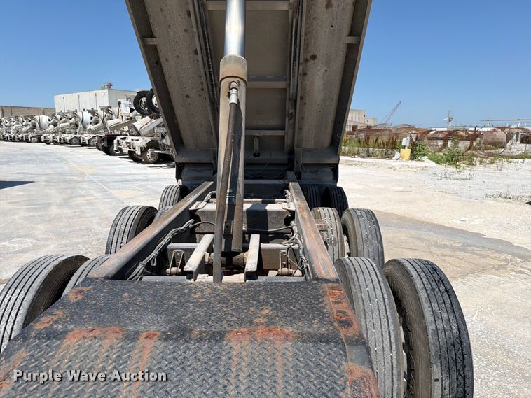 image for item DN6647 2013 Cornhusker 800 800R-8212-844 end dump pup trailer
