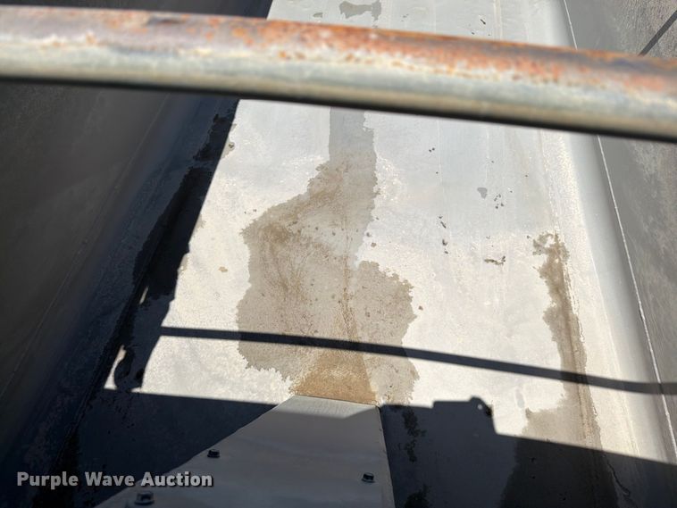 image for item DN6647 2013 Cornhusker 800 800R-8212-844 end dump pup trailer