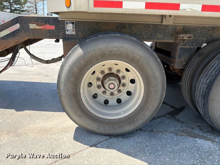 image for item DN6647 2013 Cornhusker 800 800R-8212-844 end dump pup trailer