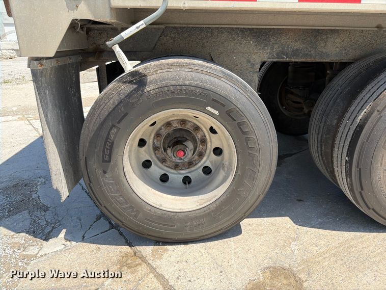image for item DN6647 2013 Cornhusker 800 800R-8212-844 end dump pup trailer