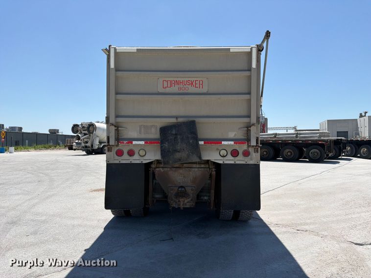 image for item DN6648 2016 Mack Pinnacle CHU613 dump truck