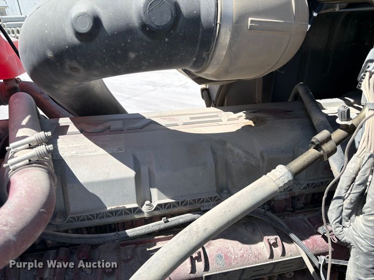image for item DN6648 2016 Mack Pinnacle CHU613 dump truck