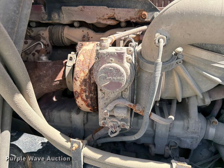 image for item DN6648 2016 Mack Pinnacle CHU613 dump truck