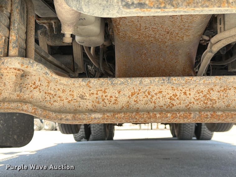 image for item DN6648 2016 Mack Pinnacle CHU613 dump truck