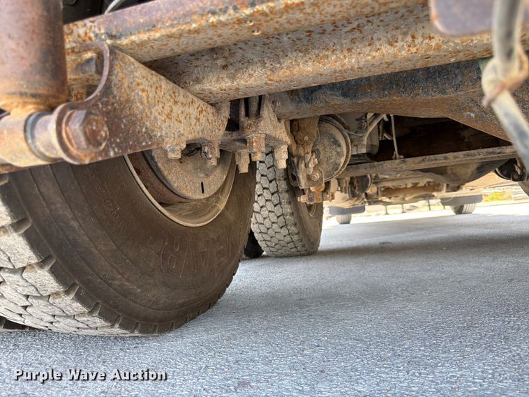 image for item DN6648 2016 Mack Pinnacle CHU613 dump truck