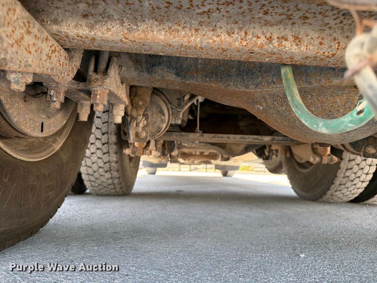 image for item DN6648 2016 Mack Pinnacle CHU613 dump truck