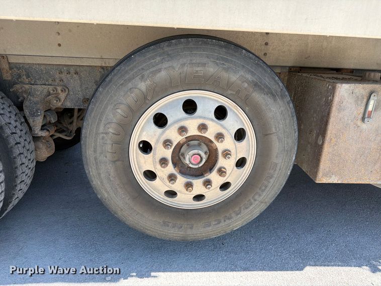 image for item DN6648 2016 Mack Pinnacle CHU613 dump truck