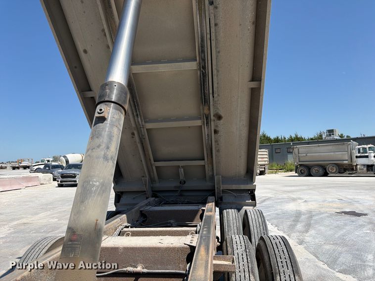 image for item DN6649 2016 Cornhusker 800 end dump pup trailer