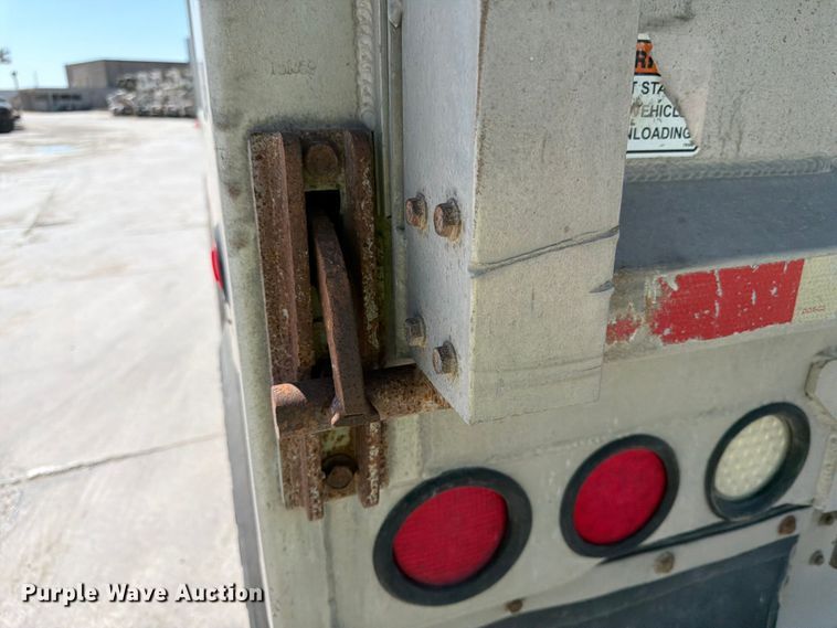 image for item DN6649 2016 Cornhusker 800 end dump pup trailer
