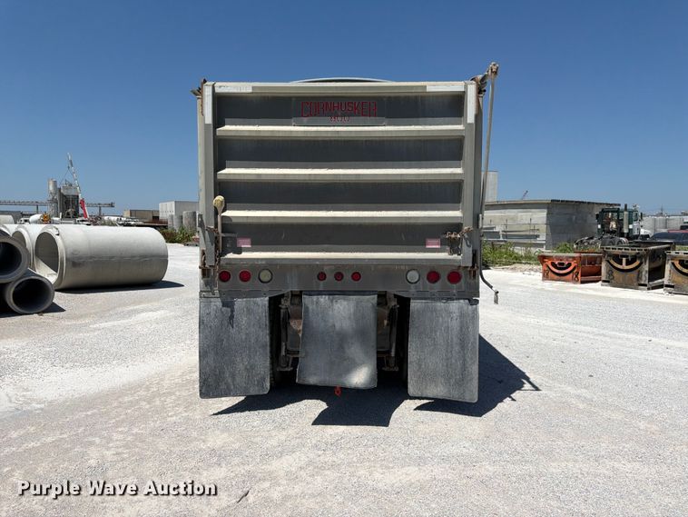 image for item DN6651 2012 Mack Pinnacle CHU613 dump truck