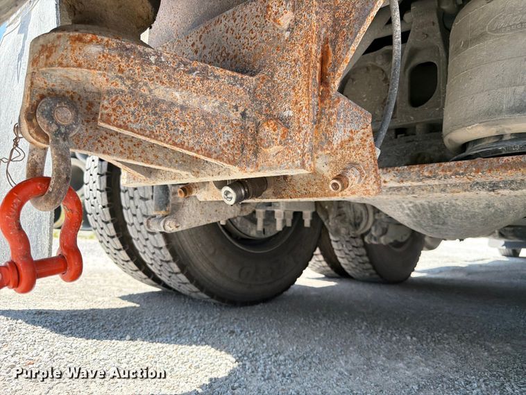 image for item DN6651 2012 Mack Pinnacle CHU613 dump truck