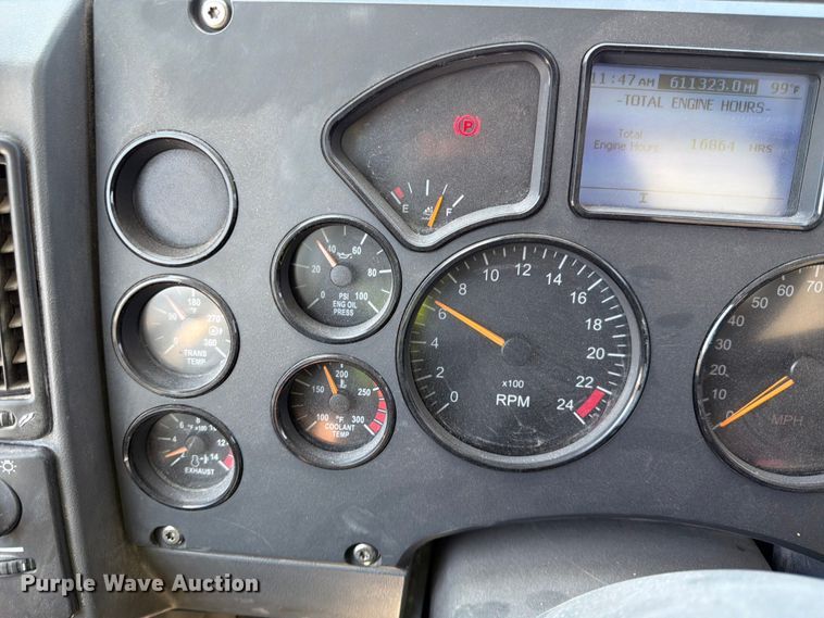 image for item DN6651 2012 Mack Pinnacle CHU613 dump truck