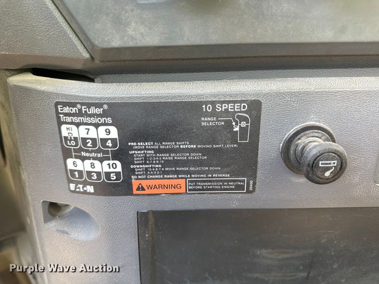 image for item DN6651 2012 Mack Pinnacle CHU613 dump truck
