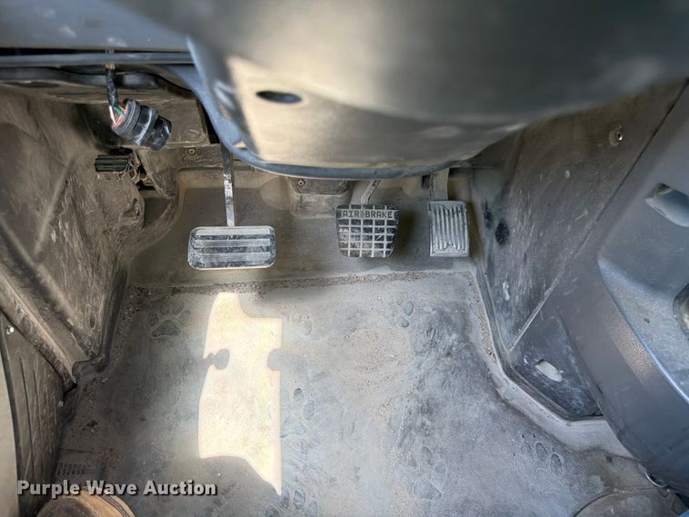 image for item DN6651 2012 Mack Pinnacle CHU613 dump truck