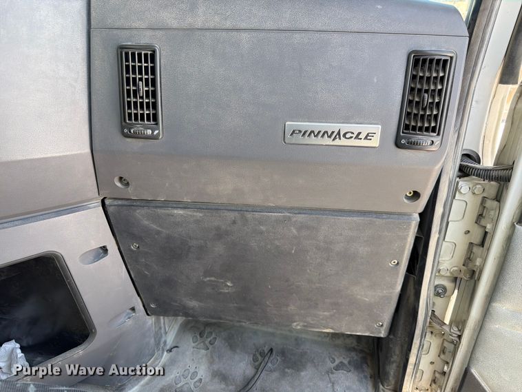 image for item DN6651 2012 Mack Pinnacle CHU613 dump truck