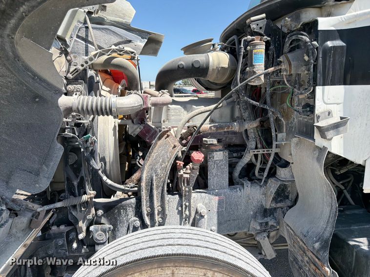 image for item DN6651 2012 Mack Pinnacle CHU613 dump truck