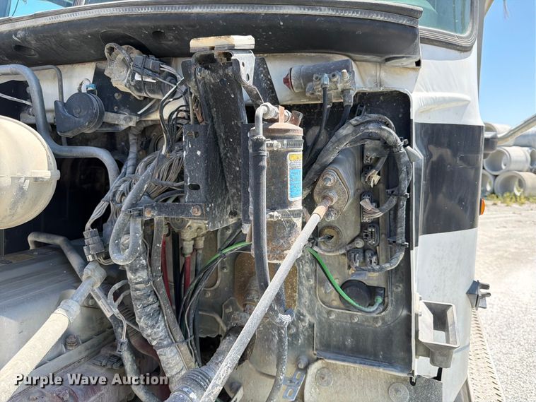 image for item DN6651 2012 Mack Pinnacle CHU613 dump truck